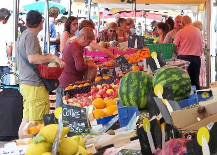 Appartement T2 Lumineux Avec Terrasse Et Vue Mer, à Pied